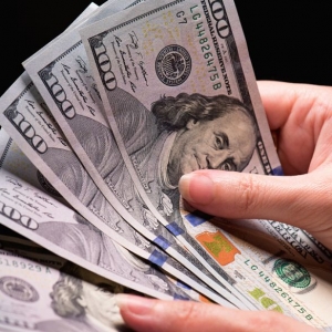 年赚1000万的老板告诉我的创业三级跳