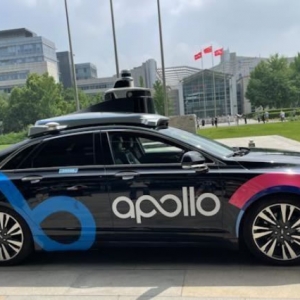 百度无人驾驶出租车正式上路