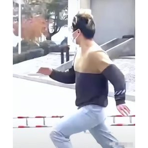 为爱冲锋！如何利用好奇心，蹭热度来赚钱？